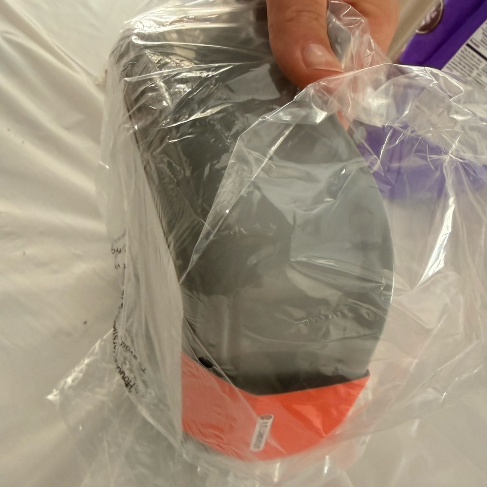 Le Creuset Cream Stoneware Baking Dish Set - Picture 3 of 7